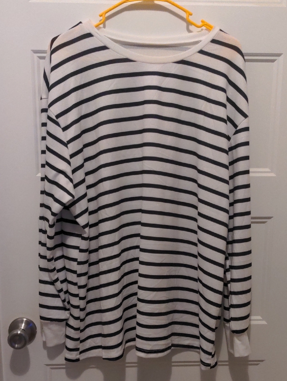 SHEIN Curve Women's 2XL Black and White Horizontal Striped Long Sleeve Shirt